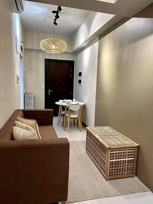 Tranquil Manor At Uptown Bgc Apartment Manila
